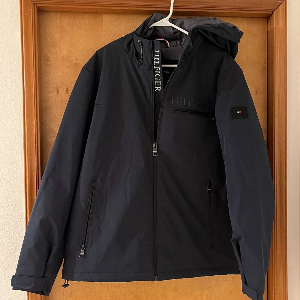 Tommy Hilfiger Performance Stretch Water Wind Resistant Hooded Jacket (Men's L)